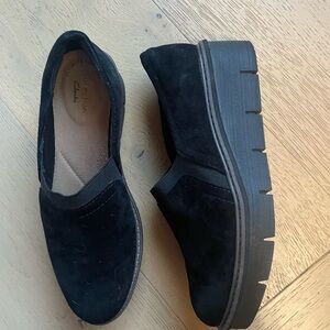 Clarks Women's Black Suede Slip-On Loafers